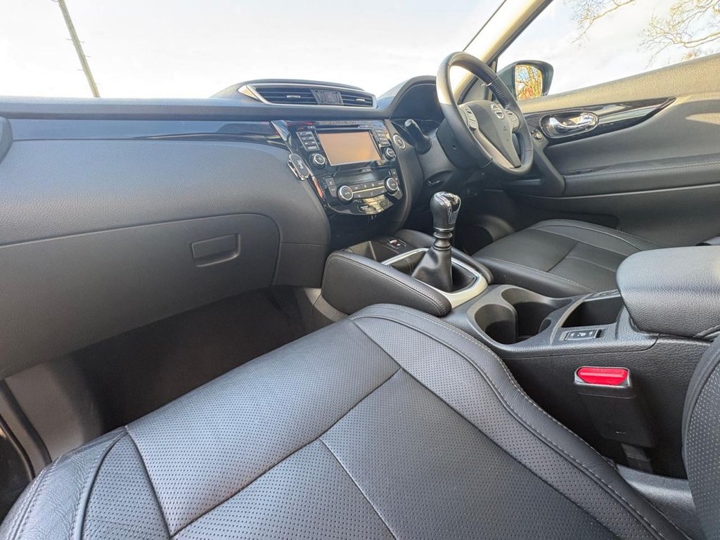 Used Nissan Qashqai 2017 for sale - 77733907: Photo 13