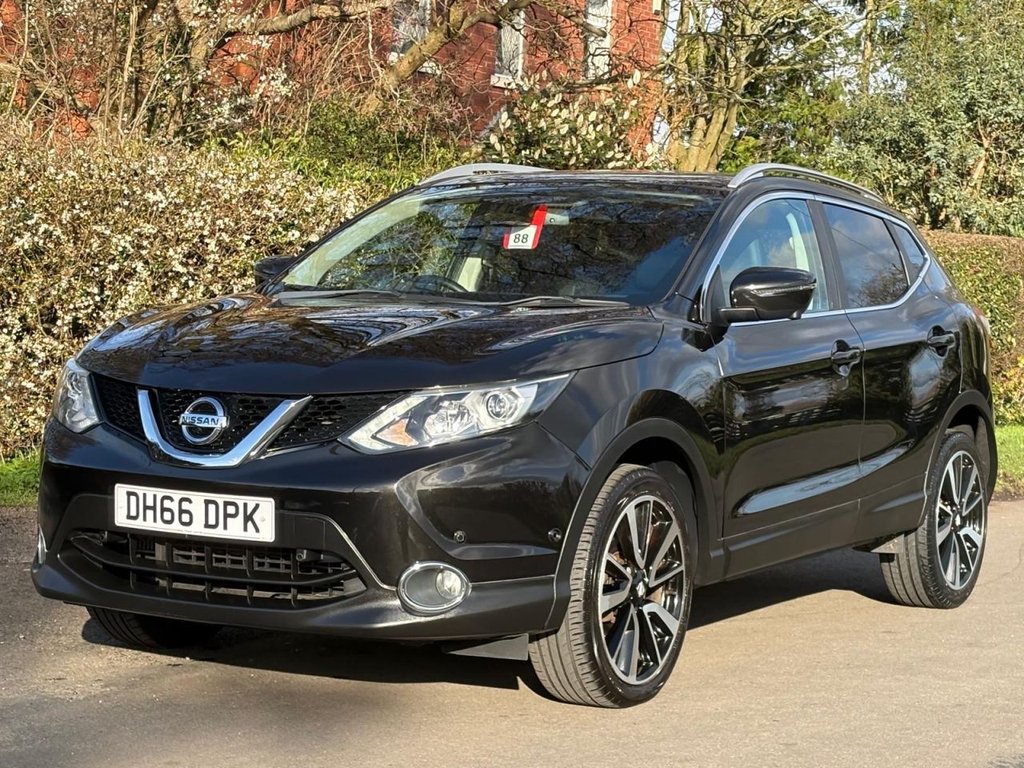 Used Nissan Qashqai 2017 for sale - 77733907: Photo 3