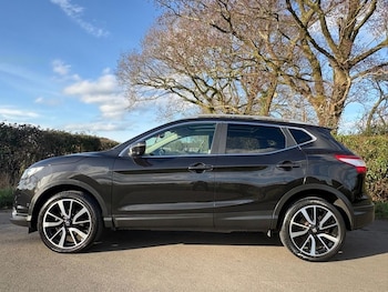 Used Nissan Qashqai 2017 for sale - 77733907: Photo
