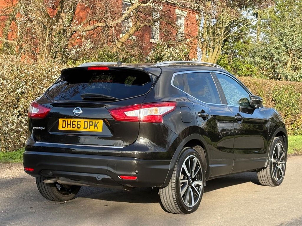Used Nissan Qashqai 2017 for sale - 77733907: Photo 8