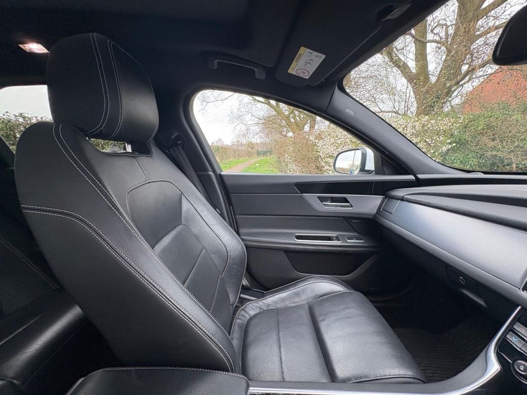 Used Jaguar XF 2018 for sale - 77806005: Photo 17