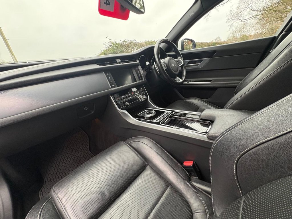 Used Jaguar XF 2018 for sale - 77806005: Photo 34