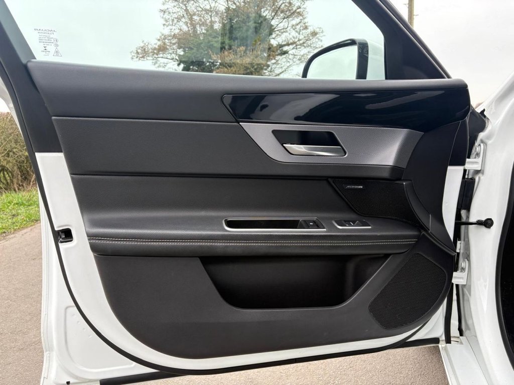 Used Jaguar XF 2018 for sale - 77806005: Photo 44