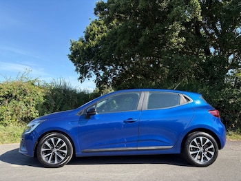 Used Renault Clio 2023 for sale - 79209993: Photo