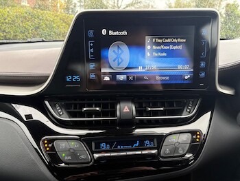 Used Toyota C-HR 2019 for sale - 78206516: Photo