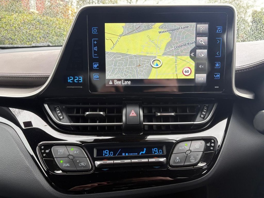 Used Toyota C-HR 2019 for sale - 78206516: Photo 4