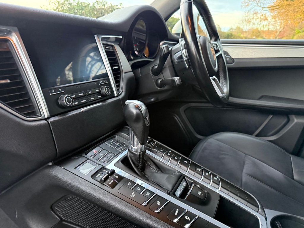 Used Porsche Macan 2018 for sale - 77734186: Photo 19