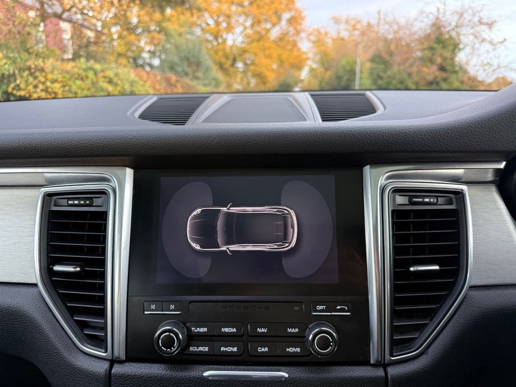 Used Porsche Macan 2018 for sale - 77734186: Photo 32