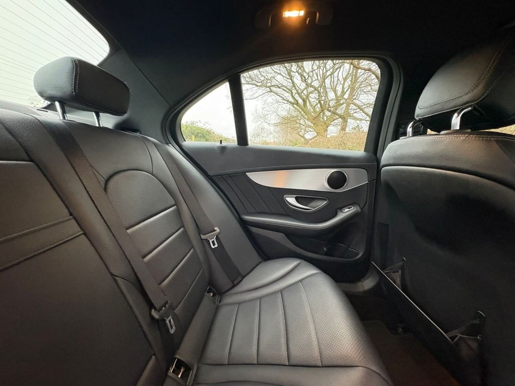 Used Mercedes-Benz C Class 2015 for sale - 77733850: Photo 32