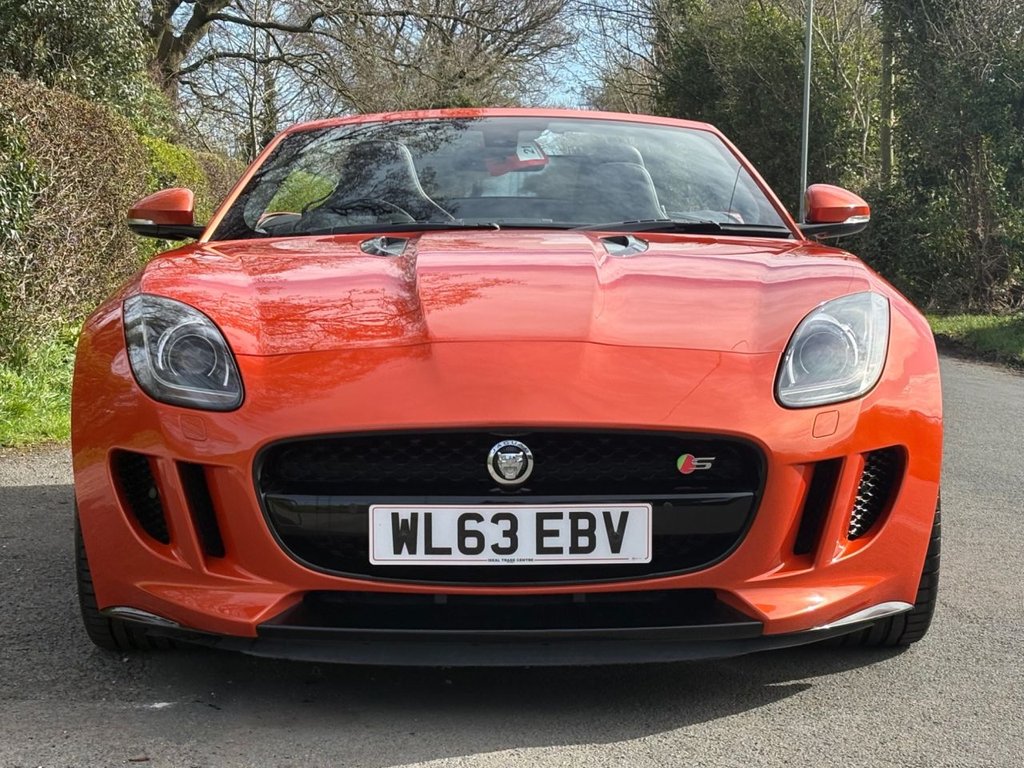 Used Jaguar F-Type 2013 for sale - 78029770: Photo 2