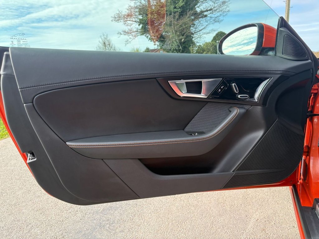 Used Jaguar F-Type 2013 for sale - 78029770: Photo 24