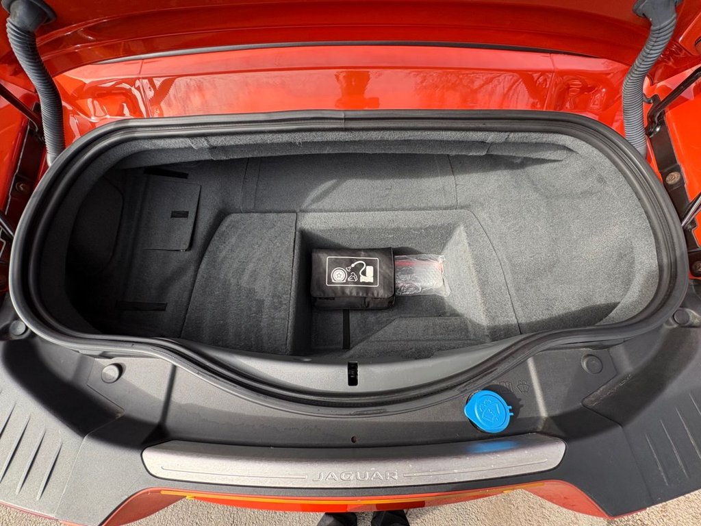 Used Jaguar F-Type 2013 for sale - 78029770: Photo 41