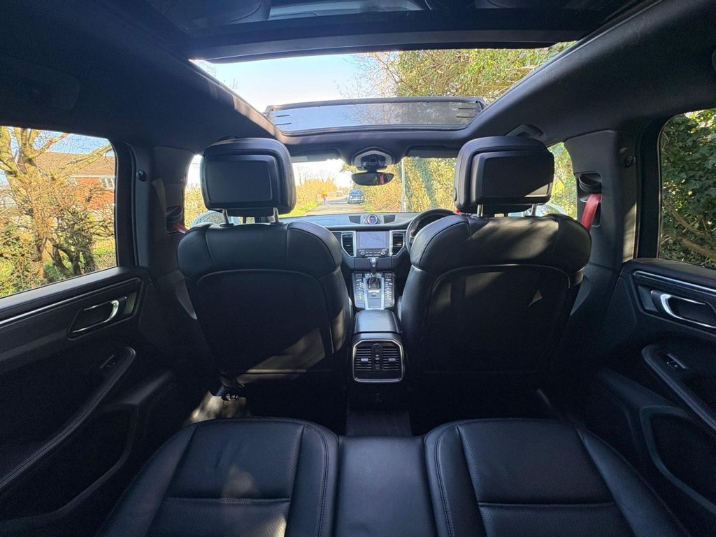 Used Porsche Macan 2016 for sale - 77734257: Photo 36