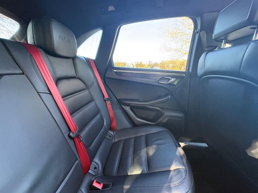 Used Porsche Macan 2016 for sale - 77734257: Photo 39