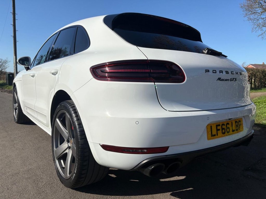 Used Porsche Macan 2016 for sale - 77734257: Photo 42
