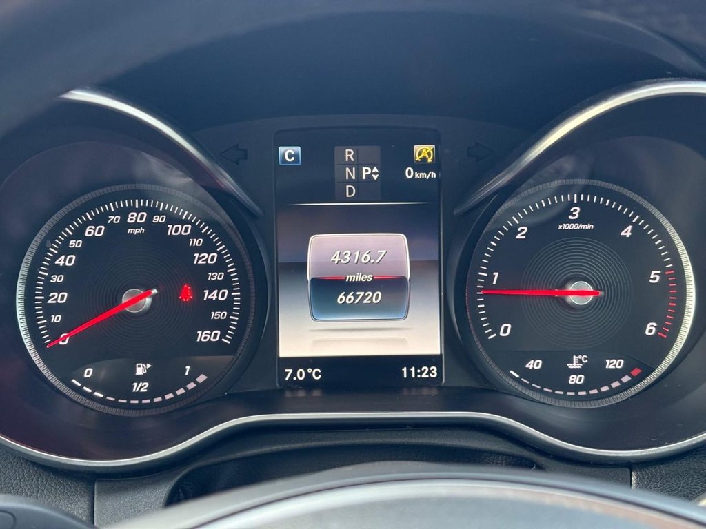 Used Mercedes-Benz C Class 2015 for sale - 77806353: Photo 25