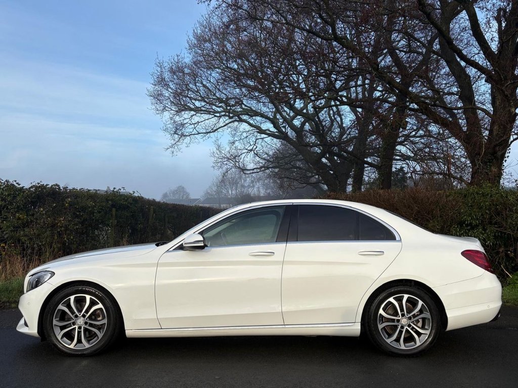 Used Mercedes-Benz C Class 2015 for sale - 77806353: Photo 5