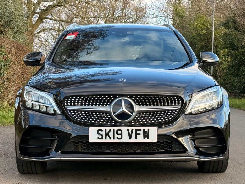 Used Mercedes-Benz C Class 2019 for sale - 77733963: Photo 2