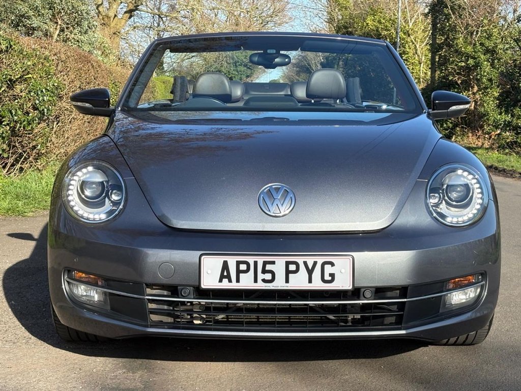 Used Volkswagen Beetle 2015 for sale - 77919752: Photo 2