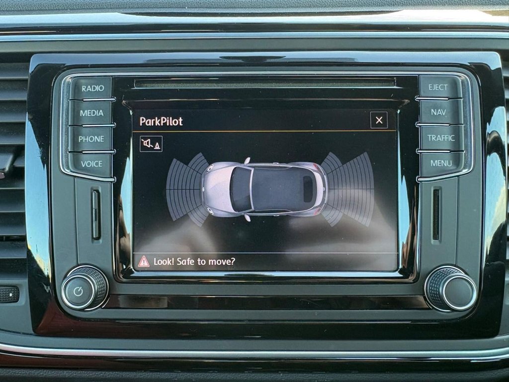 Used Volkswagen Beetle 2015 for sale - 77919752: Photo 23