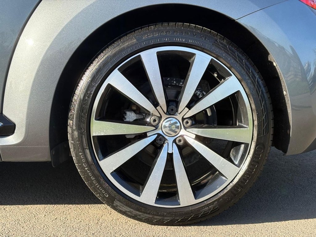 Used Volkswagen Beetle 2015 for sale - 77919752: Photo 30