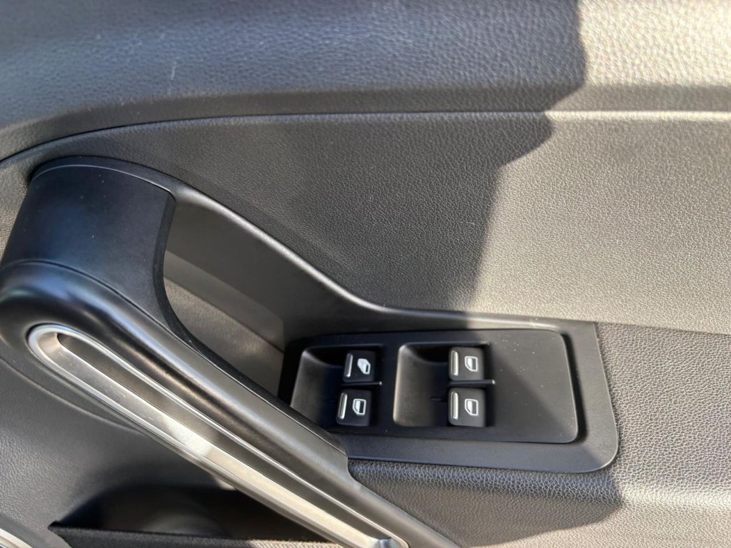 Used Volkswagen Beetle 2015 for sale - 77919752: Photo 39