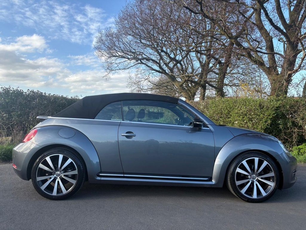 Used Volkswagen Beetle 2015 for sale - 77919752: Photo 5