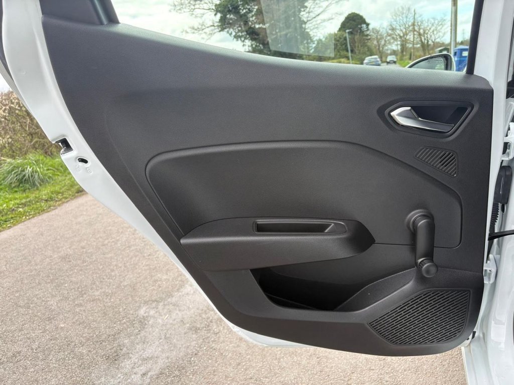 Used Renault Clio 2022 for sale - 78096232: Photo 27