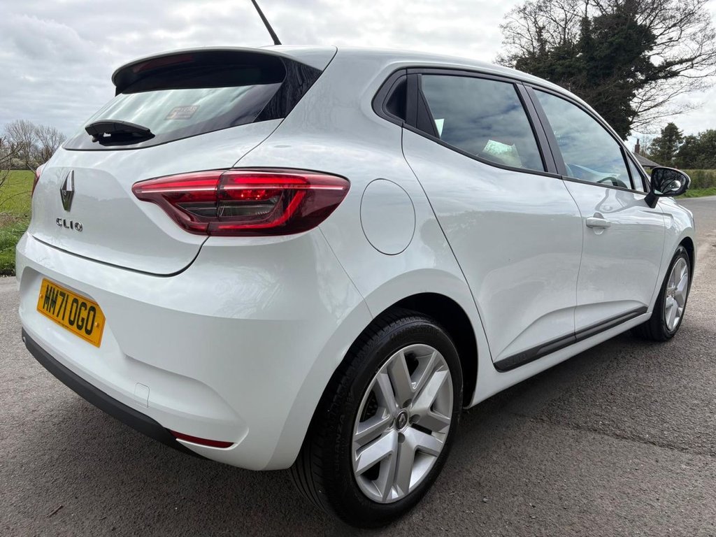 Used Renault Clio 2022 for sale - 78096232: Photo 32