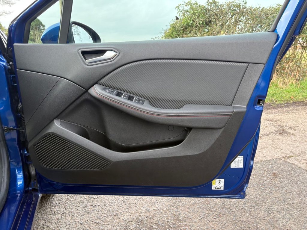 Used Renault Clio 2019 for sale - 77733976: Photo 30