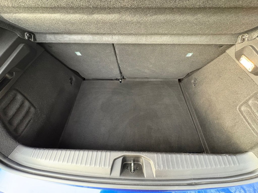 Used Renault Clio 2019 for sale - 77733976: Photo 35