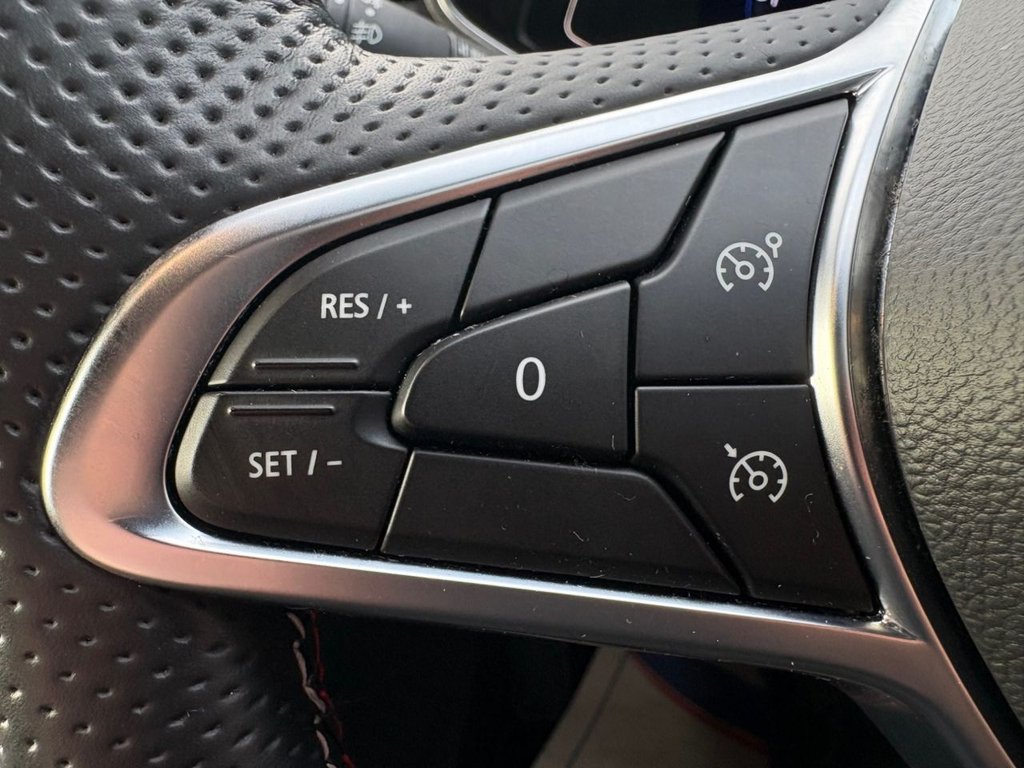 Used Renault Clio 2019 for sale - 77733976: Photo 48