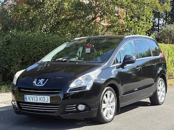 Used Peugeot 5008 2013 for sale - 79482294: Photo