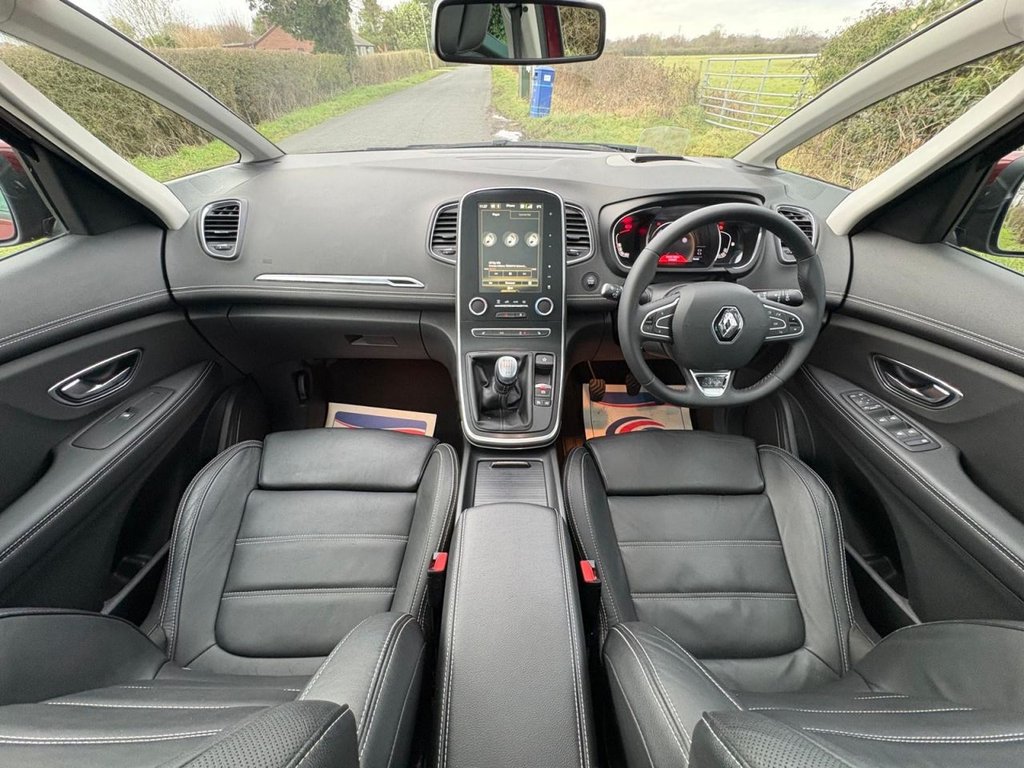 Used Renault Grand Scenic 2019 for sale - 77733939: Photo 11