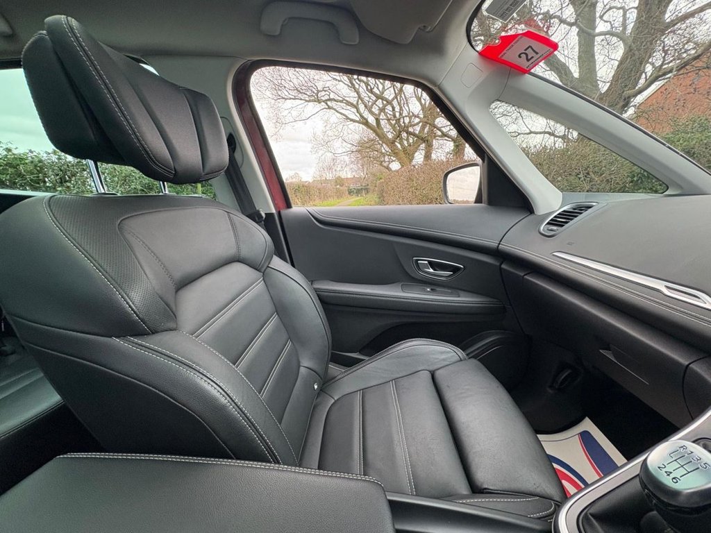 Used Renault Grand Scenic 2019 for sale - 77733939: Photo 15