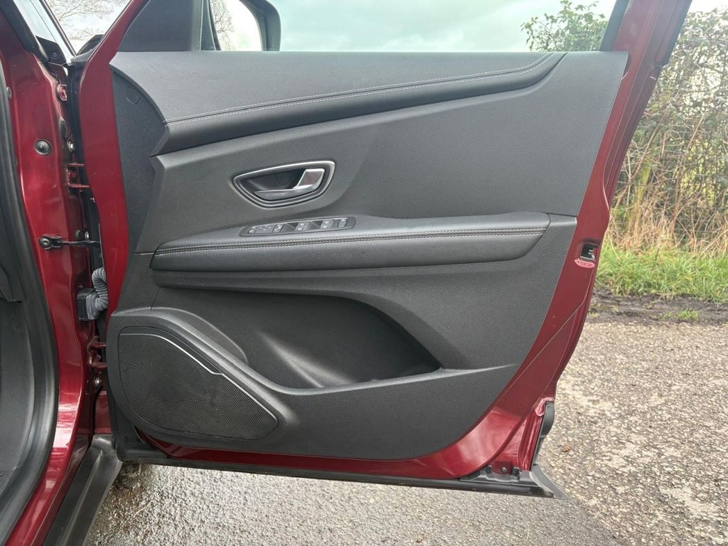 Used Renault Grand Scenic 2019 for sale - 77733939: Photo 39