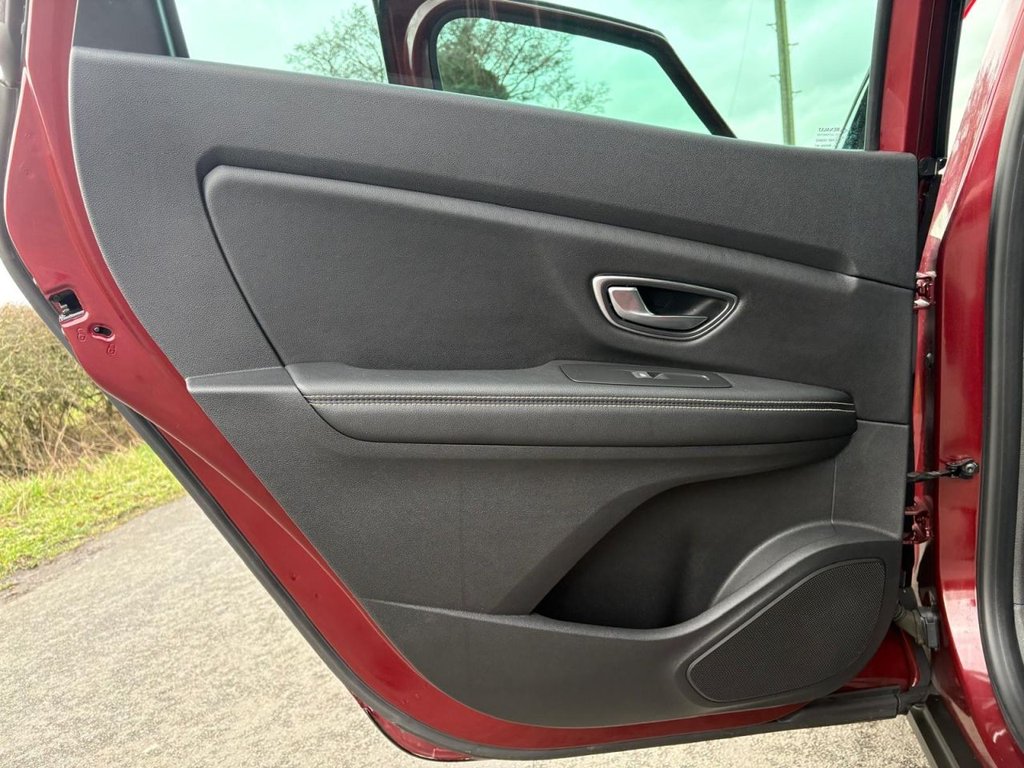 Used Renault Grand Scenic 2019 for sale - 77733939: Photo 41