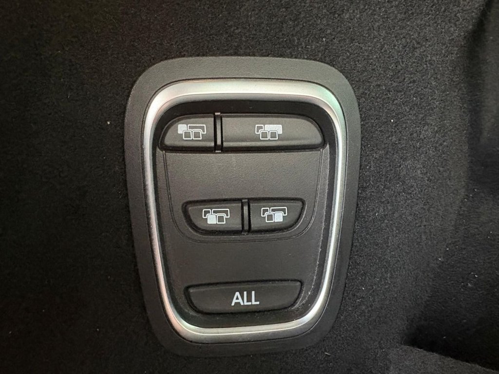 Used Renault Grand Scenic 2019 for sale - 77733939: Photo 46