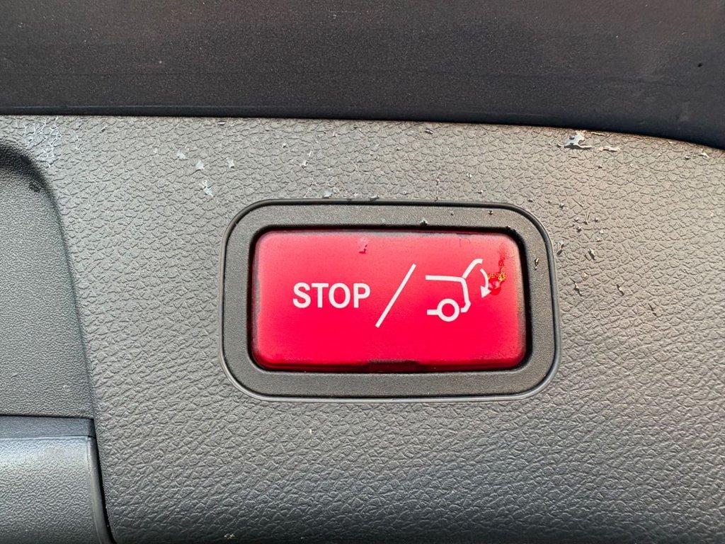 Used Mercedes-Benz GLA 2016 for sale - 77734263: Photo 41