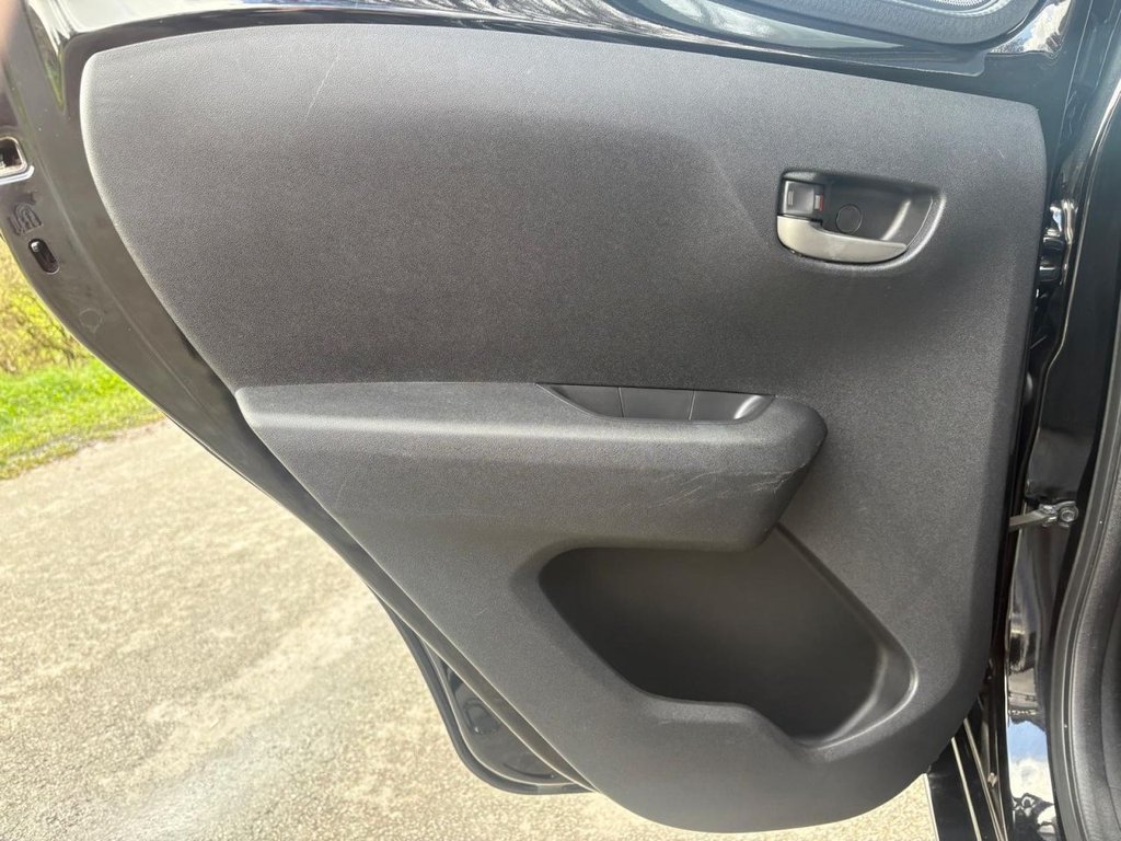 Used Toyota AYGO 2021 for sale - 78044238: Photo 42