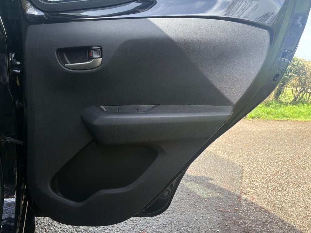 Used Toyota AYGO 2021 for sale - 78044238: Photo 43