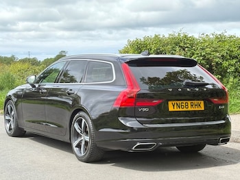 Used Volvo V90 2018 for sale - 78671860: Photo