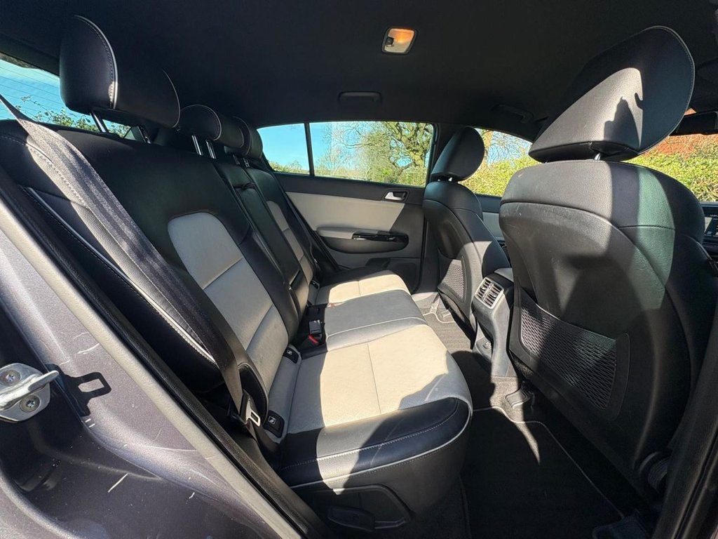 Used Kia Sportage 2018 for sale - 77920019: Photo 37