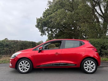 Used Renault Clio 2018 for sale - 79749615: Photo