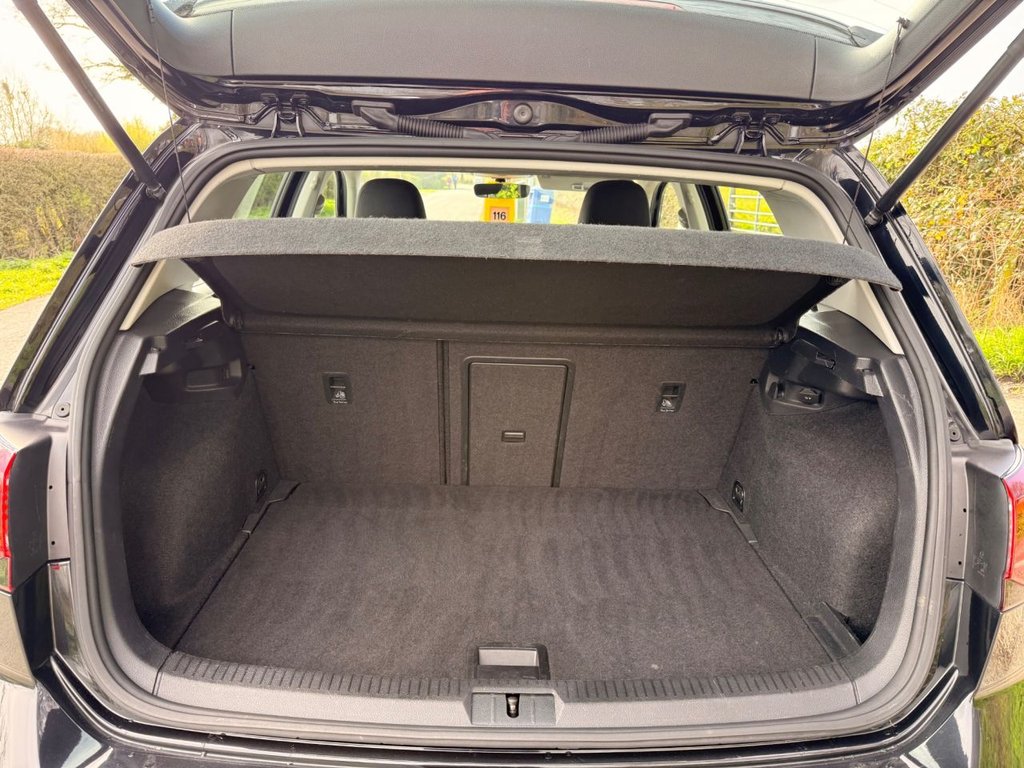 Used Volkswagen Golf 2018 for sale - 78069210: Photo 30