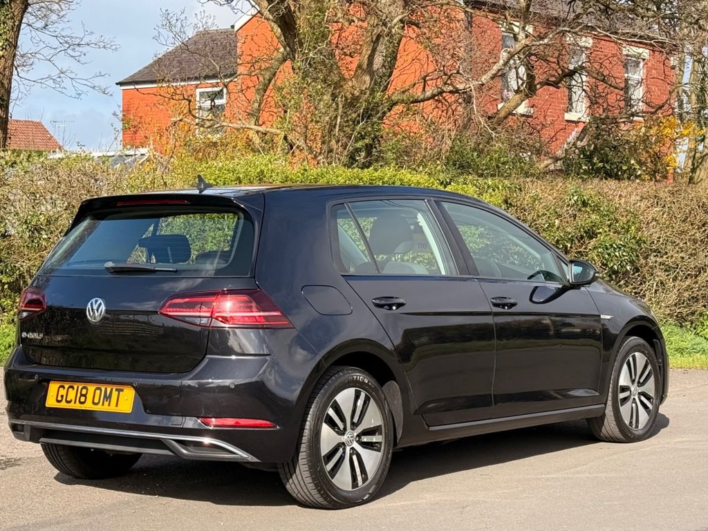 Used Volkswagen Golf 2018 for sale - 78069210: Photo 32