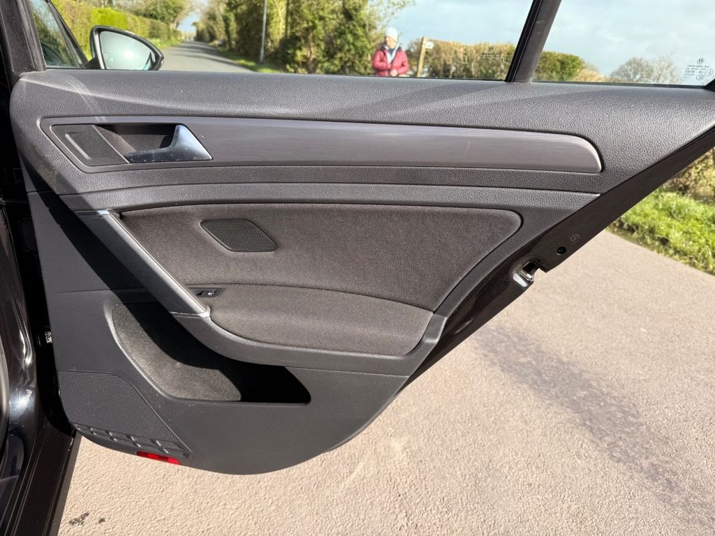 Used Volkswagen Golf 2018 for sale - 78069210: Photo 44