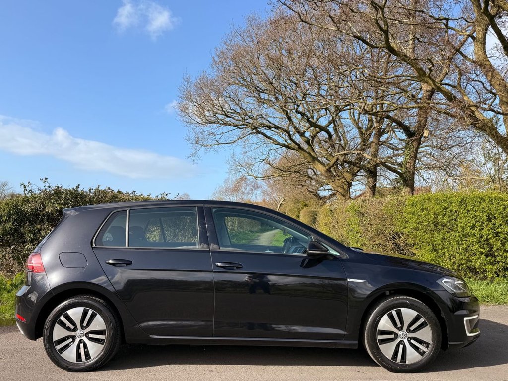 Used Volkswagen Golf 2018 for sale - 78069210: Photo 6