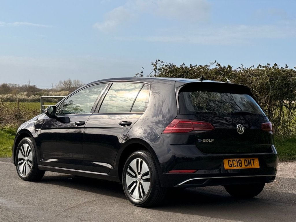 Used Volkswagen Golf 2018 for sale - 78069210: Photo 7