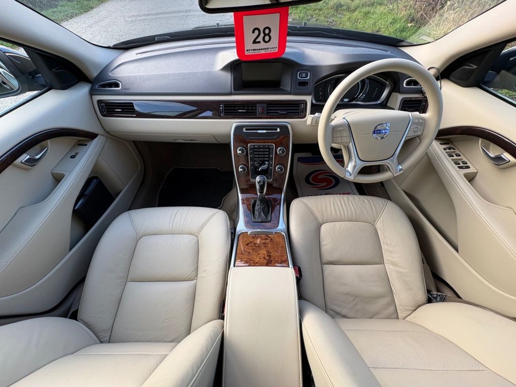 Used Volvo V70 2013 for sale - 77734116: Photo 11